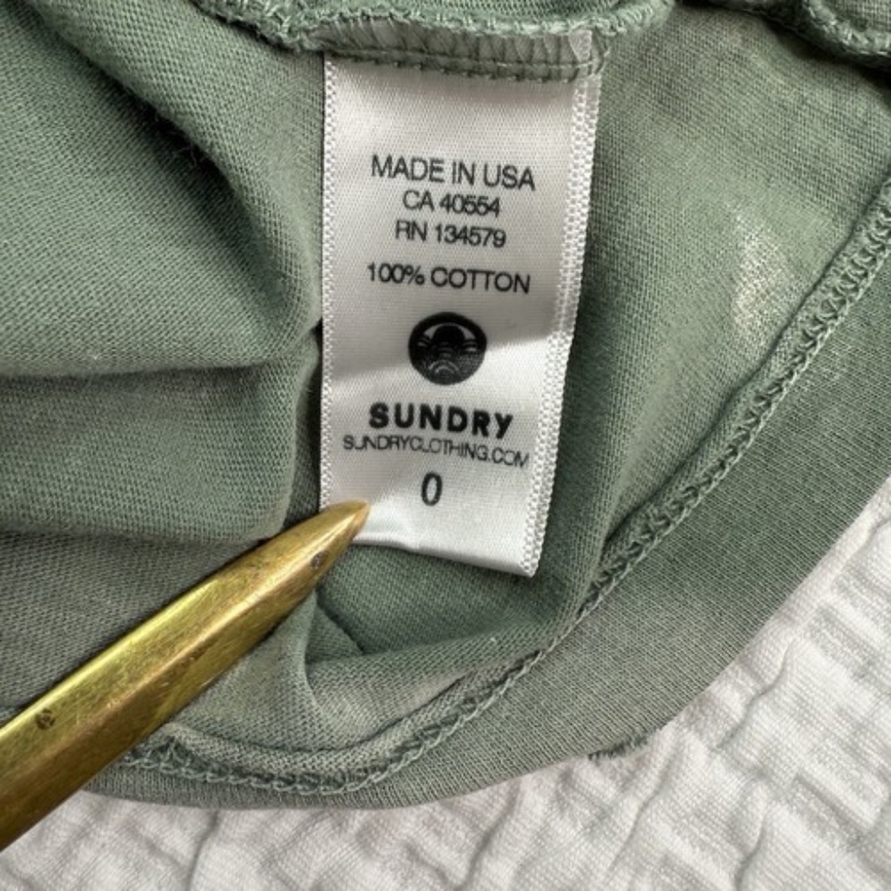 Sundry Sun Kissed Green Tank Top Women's Sz 0 (XS) Distressed Boxy Muscle Tank - Picture 5 of 8